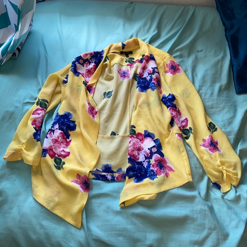 Yellow Flower Cardigan/Jacket Size Large